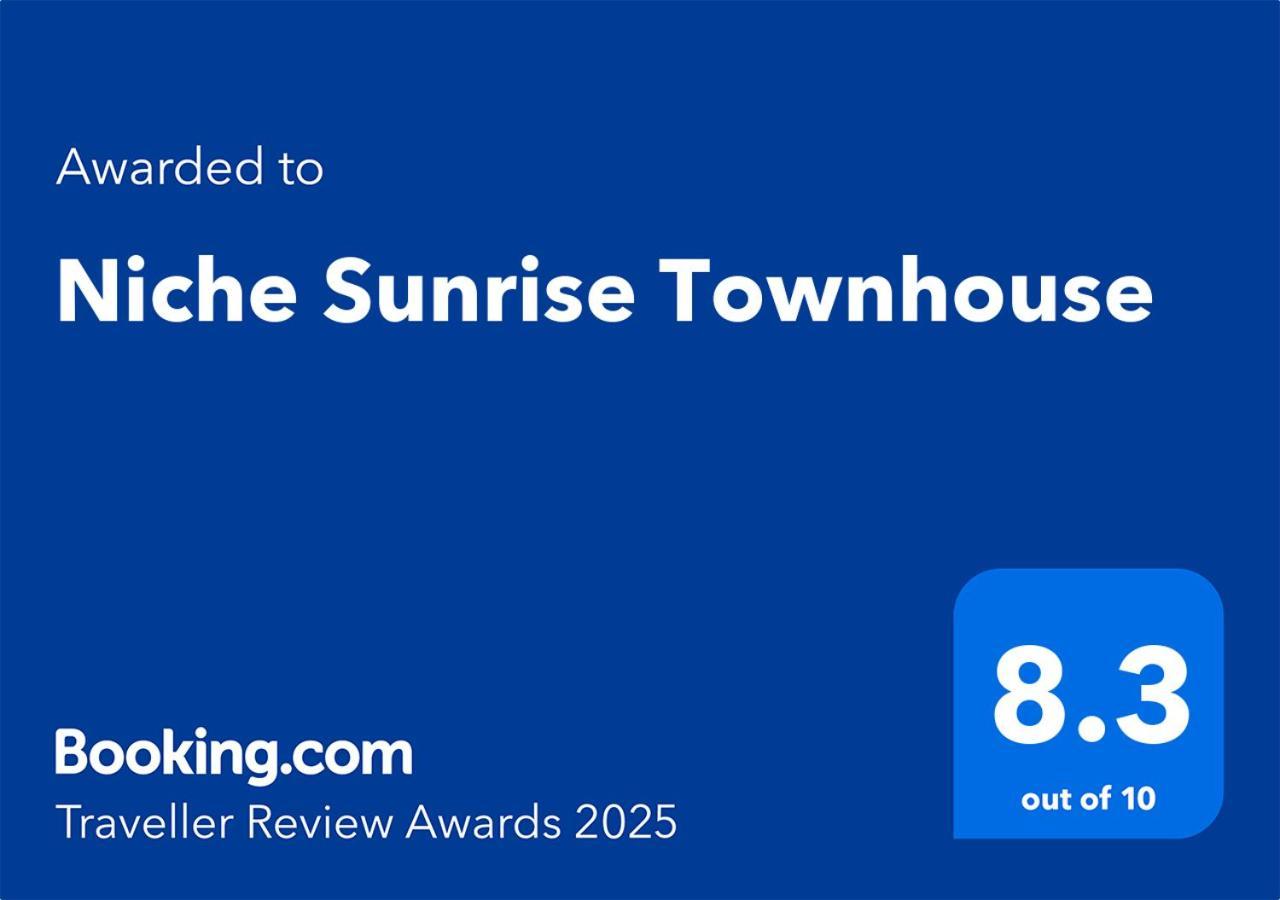 Niche Sunrise Townhouse Villa Chelmsford Eksteriør billede